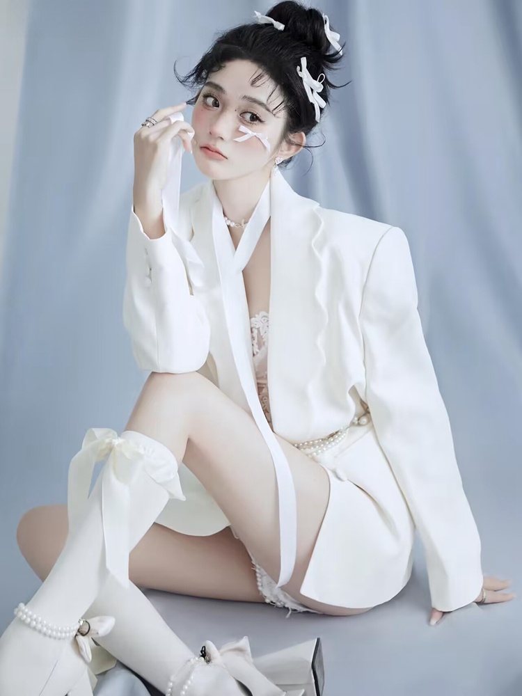 Studio Photography Suit White  - Ethnic Clothing & Online Fashion Store Khaadi Uk recension och pris
