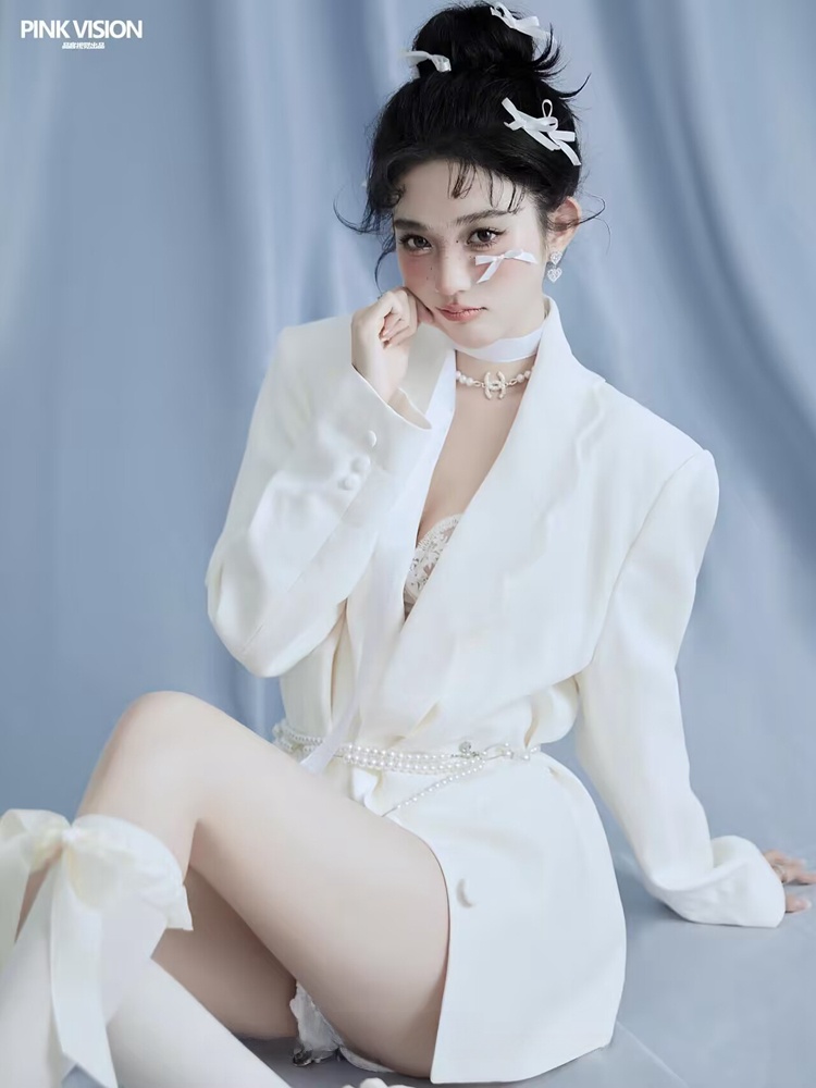 Studio Photography Suit White  - Ethnic Clothing & Online Fashion Store Khaadi Uk recension och pris