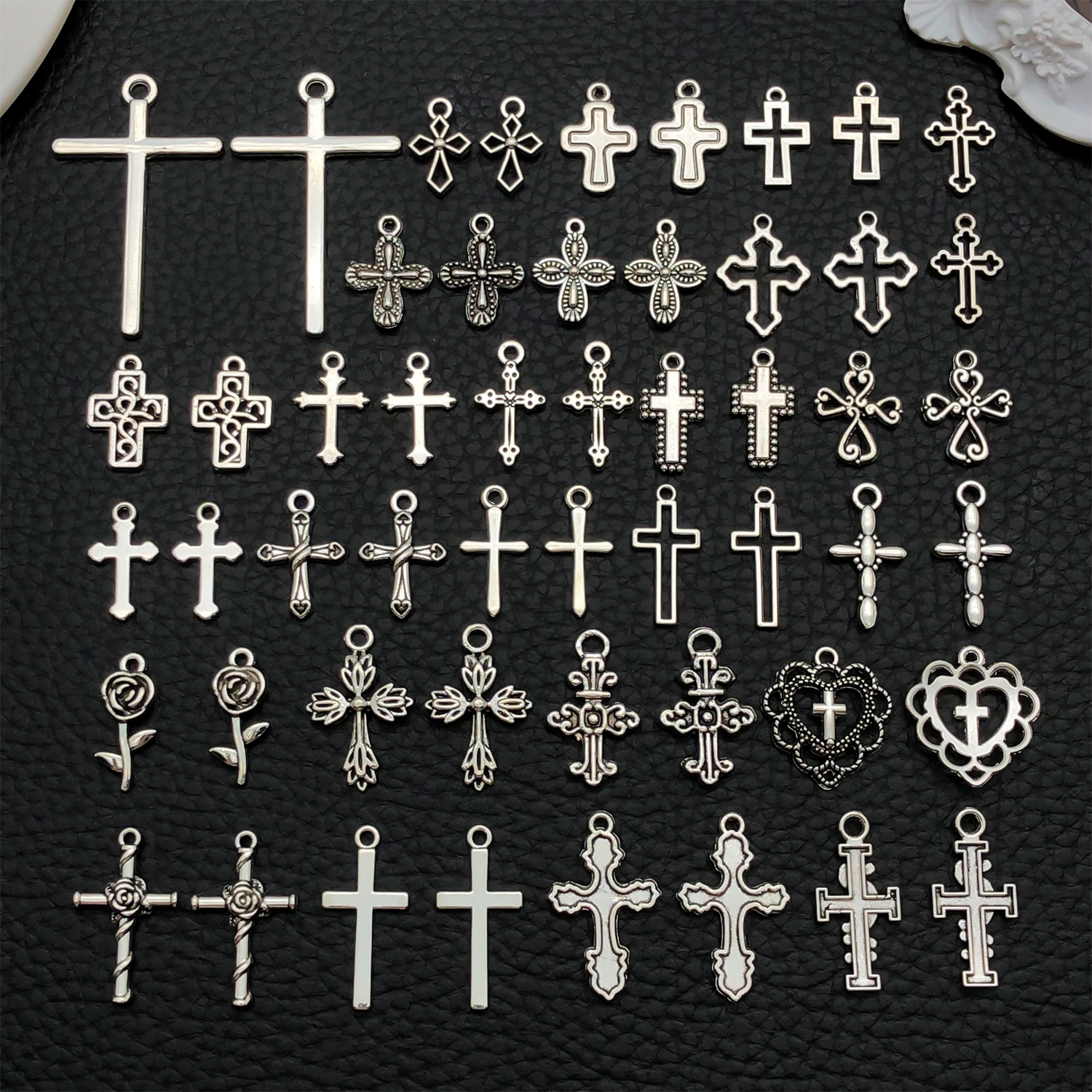 52pcs Assorted Cross Pendants  - Ethnic Fashion Style recension och pris