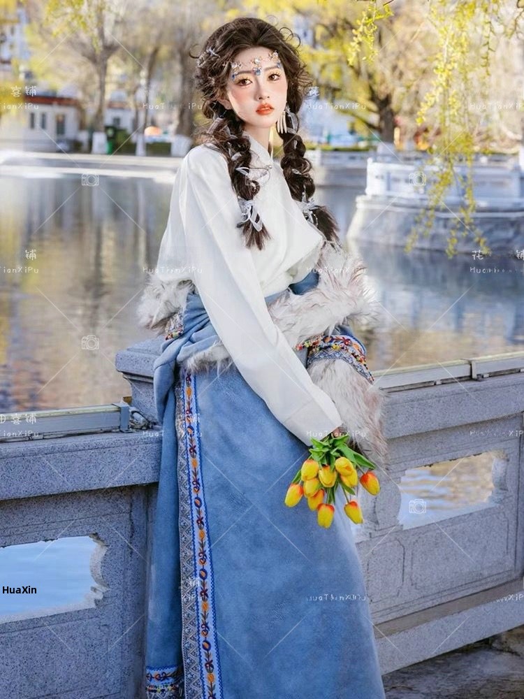 Tibetan Ethnic Women's  Robe F - Ethnic Clothing & Online Fashion Store Khaadi Uk recension och pris