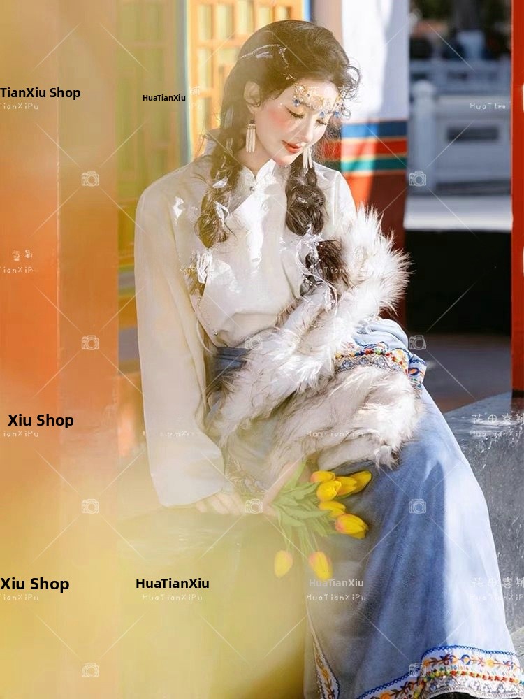 Tibetan Ethnic Women's  Robe F - Ethnic Clothing & Online Fashion Store Khaadi Uk recension och pris