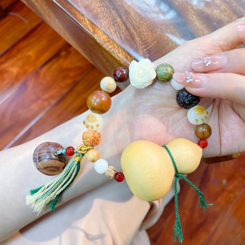 Multi-Treasure Gourd Bracelet  - Ethnic Fashion Way recension och pris
